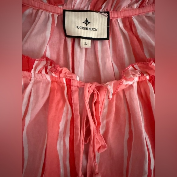 Tuckernuck Beach Midsummer Bloom Blanc Cassis Top Size Large - Picture 9 of 9